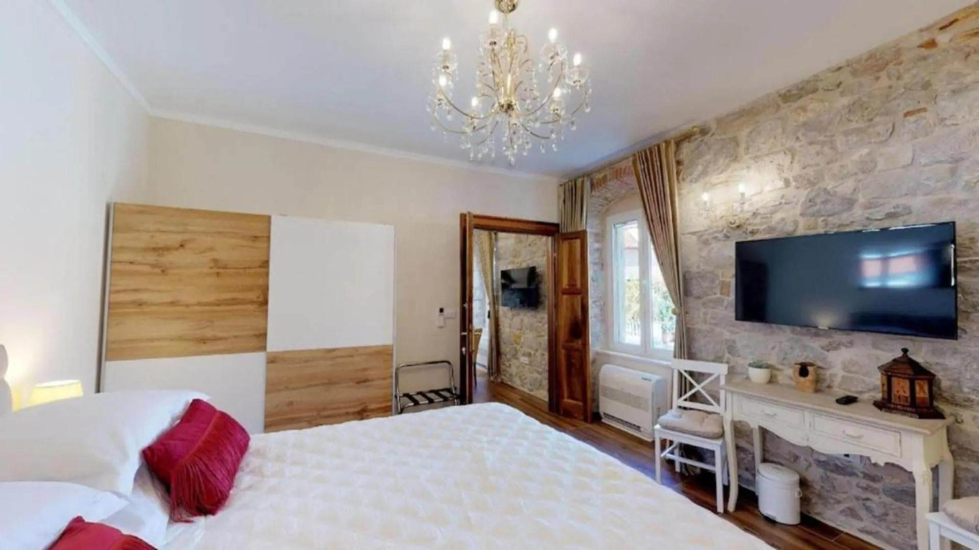 Chrysanta Apartments Split Croatie
